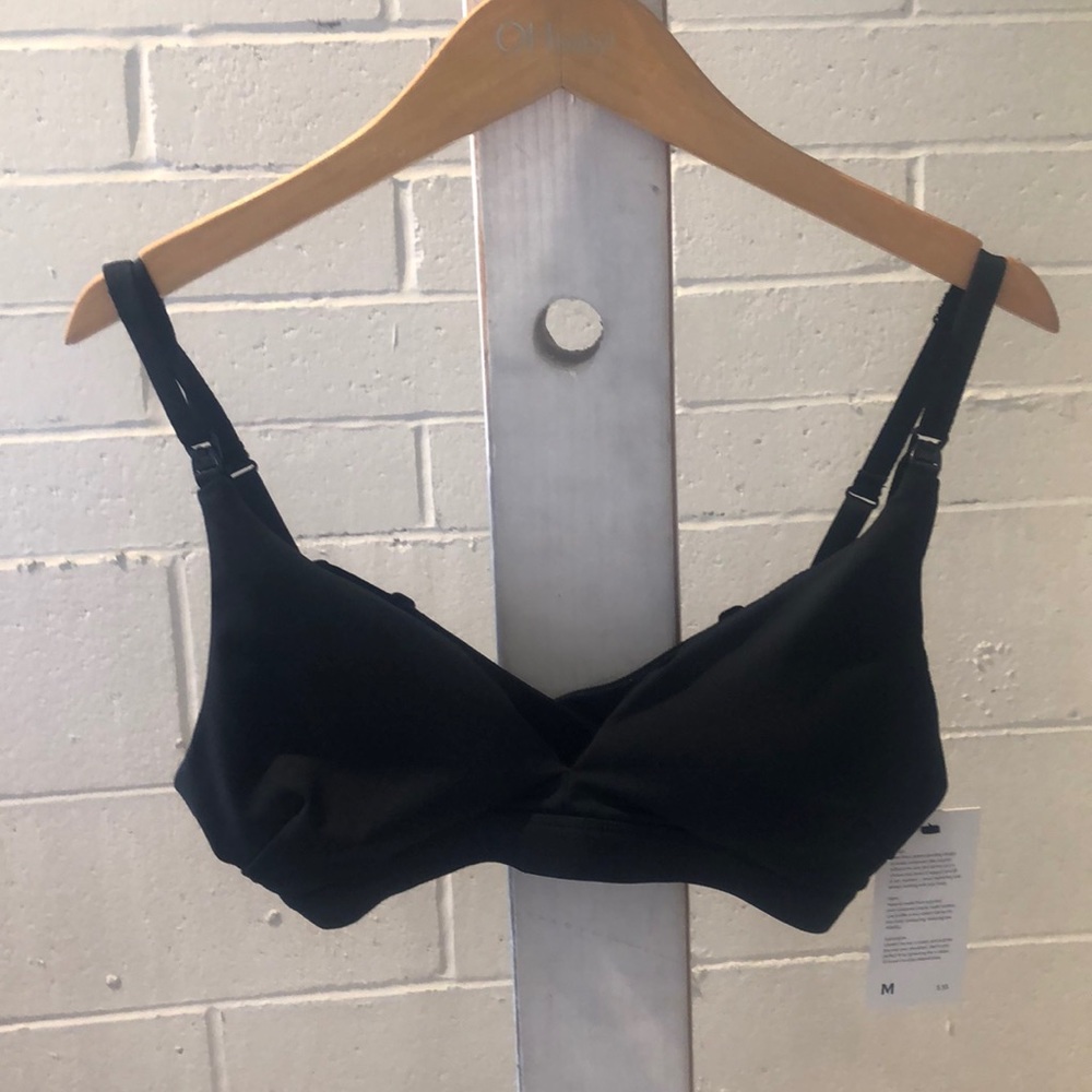 Brand New Meebra sports bra, size M